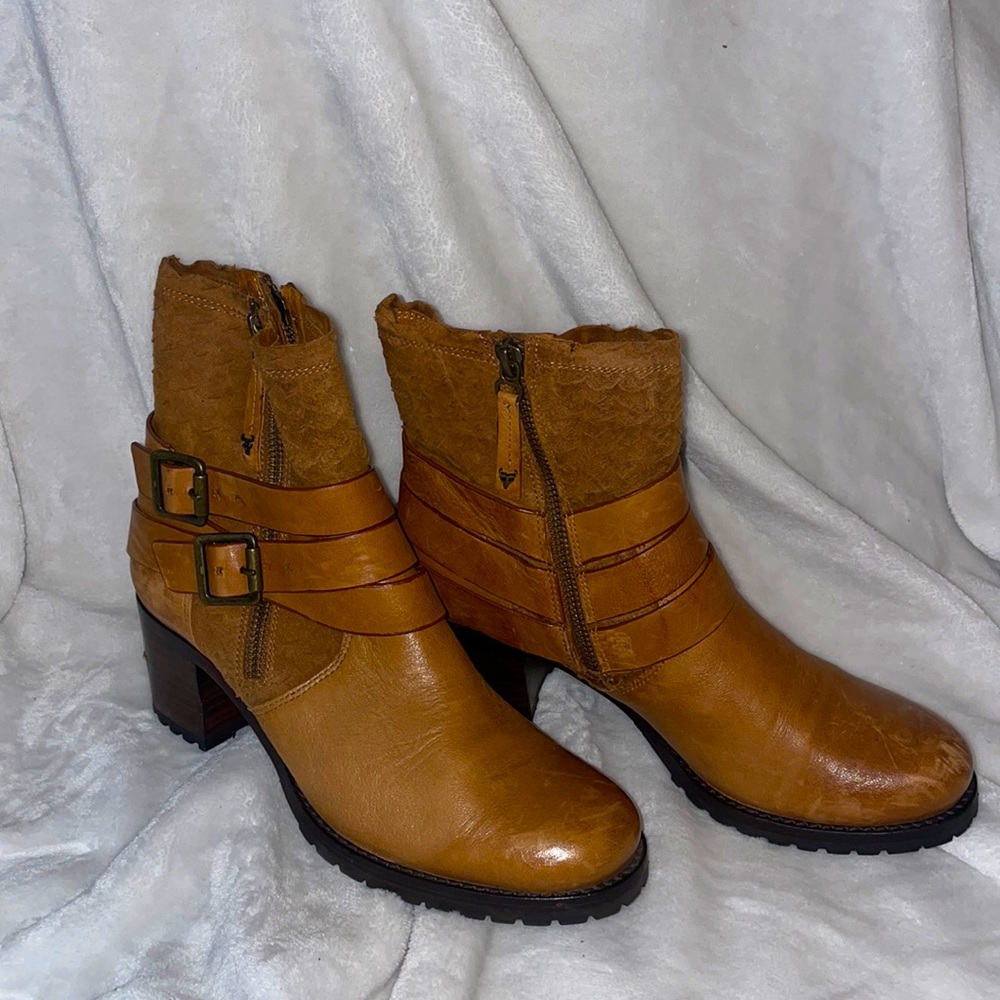 Trash Mallory boot size 7 color cognac